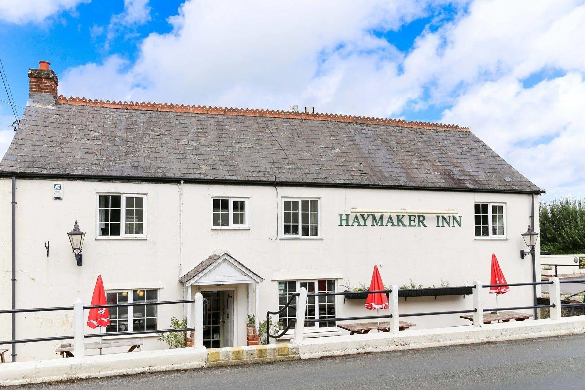 The Haymaker Inn Чард Екстер'єр фото